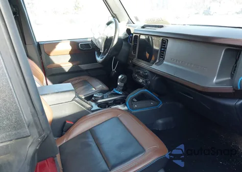 2021 Ford Bronco Outer Banks z USA, uszkodzony, nr VIN 1FMEE5DPXMLA65630